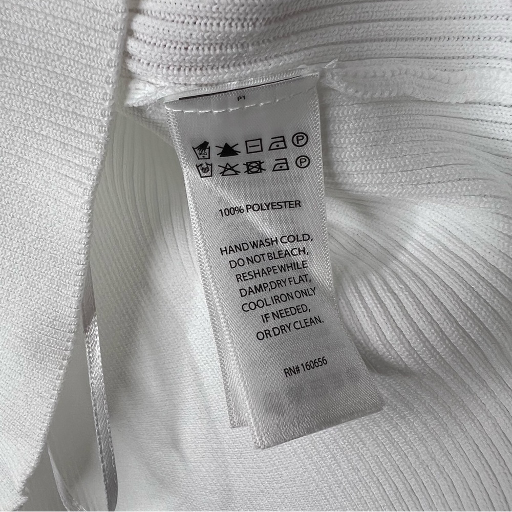 Sincerely Jules Racer Tank - Picture 4 of 4